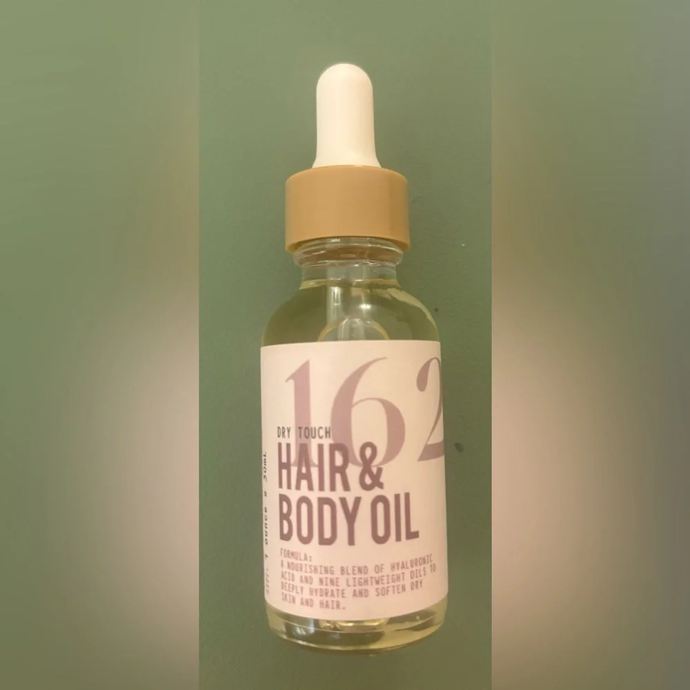 NEW VIRAL GOURMAND BODY OIL COLLECTION 4-PIECE  GIFT SET - Picture 2 of 6